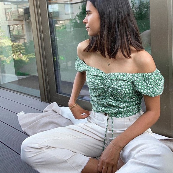 Drawstring blouse - Picture 2 of 4